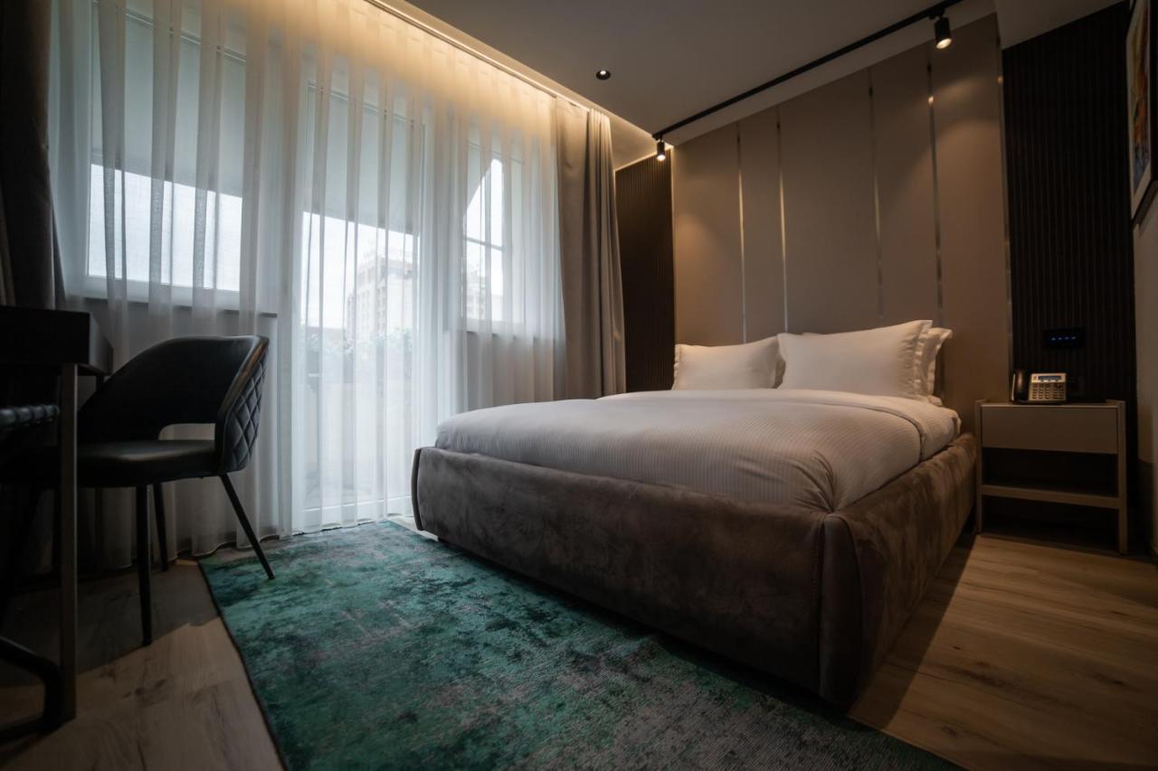 Emery Hotel Prishtinë Ngoại thất bức ảnh